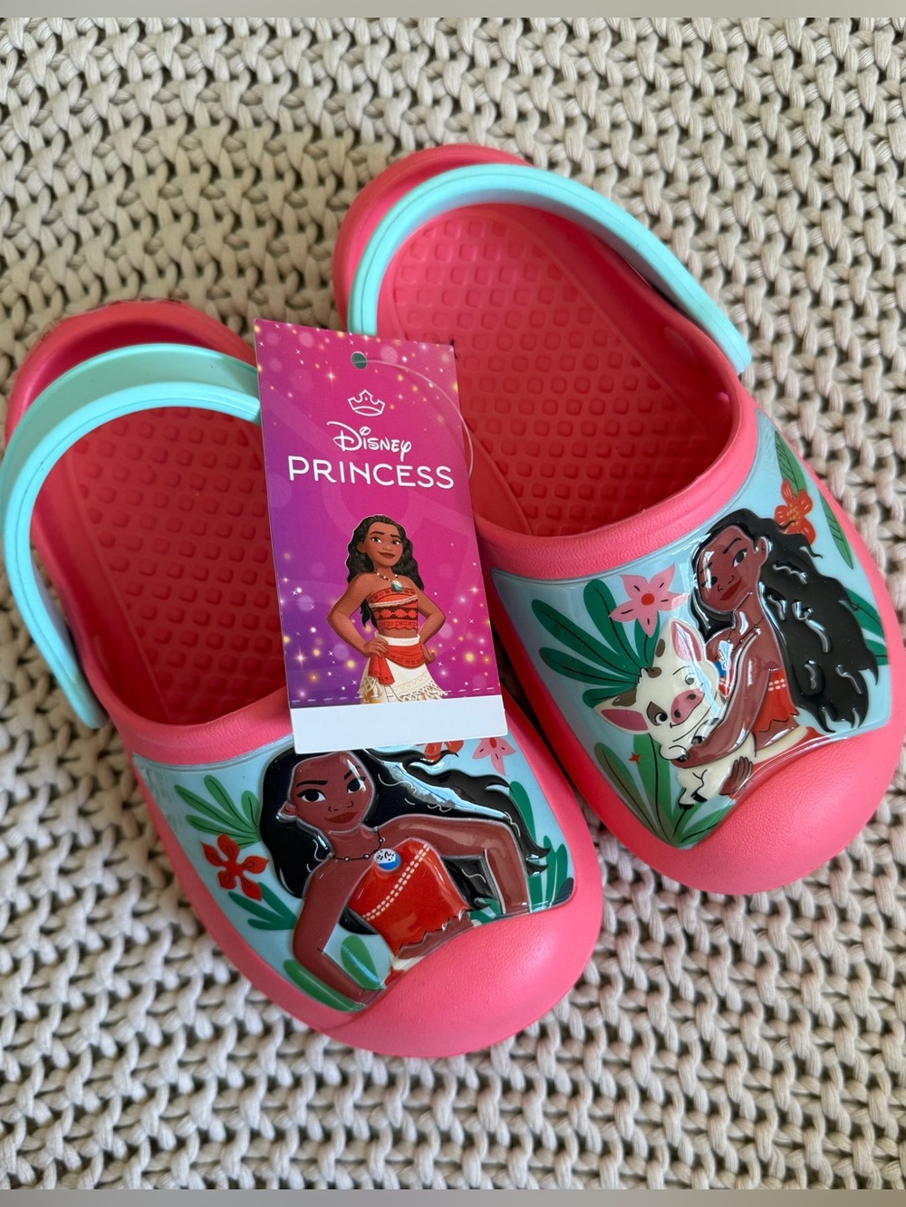 Girls Moana Slides size 9/10